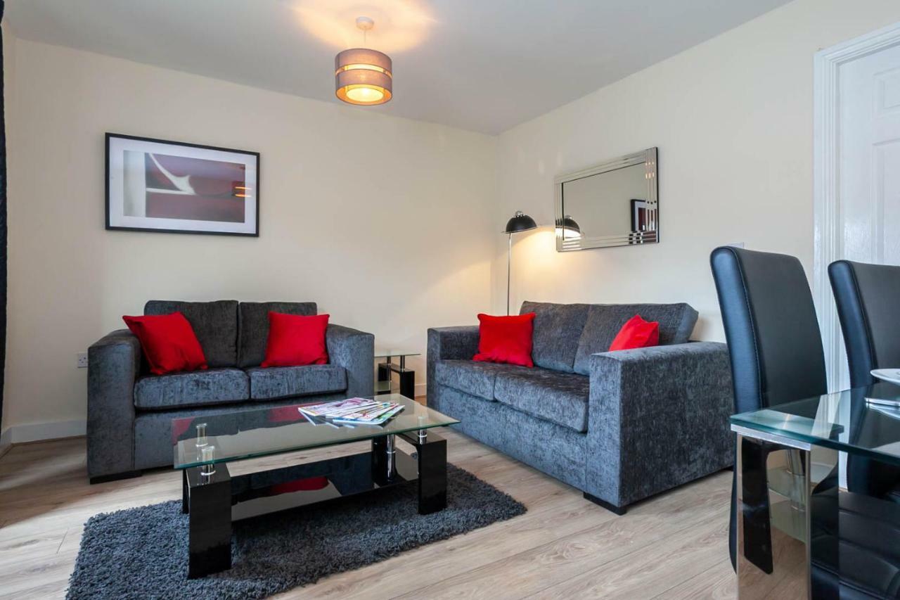 4 Bed Home, Driveway Parking Ideally Located In Latchford, Warrington - Executive St Marys House ภายนอก รูปภาพ