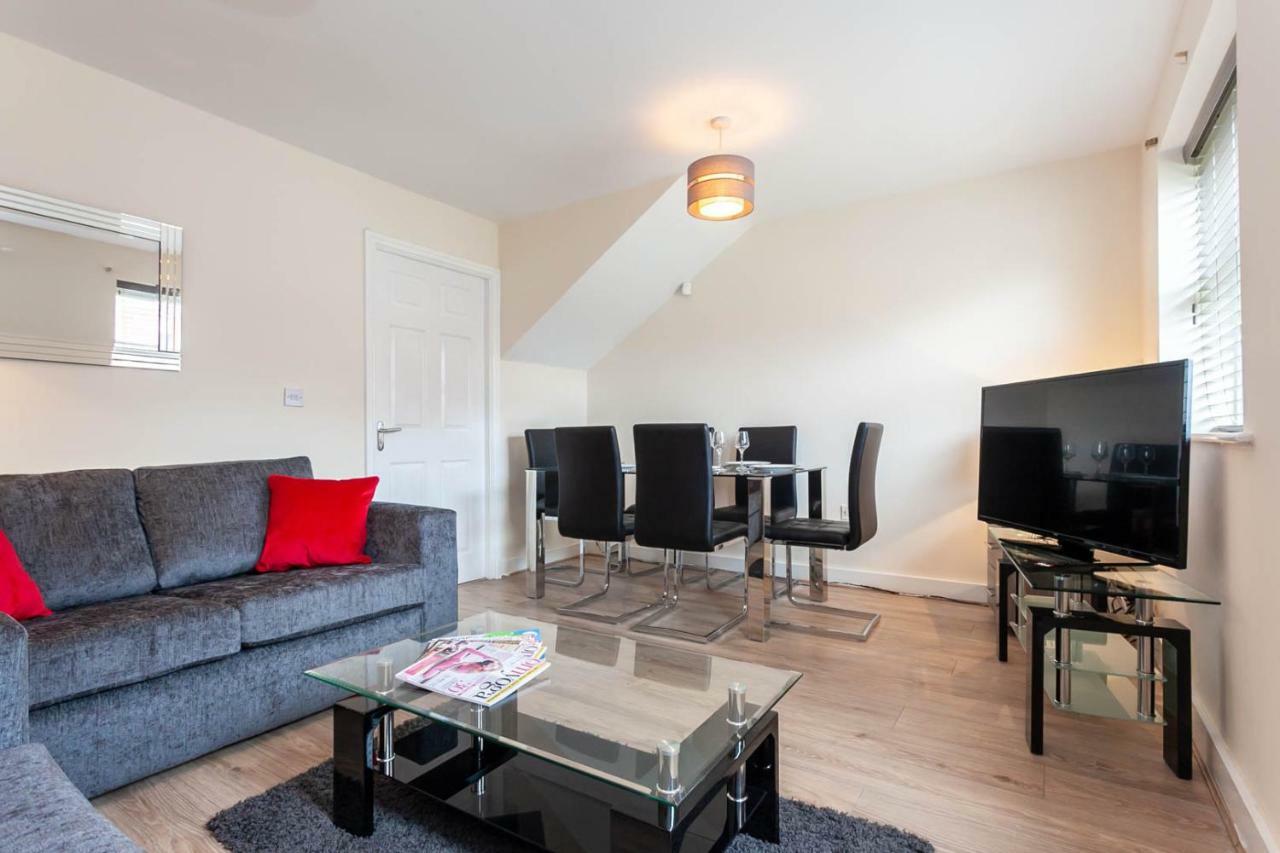 4 Bed Home, Driveway Parking Ideally Located In Latchford, Warrington - Executive St Marys House ภายนอก รูปภาพ