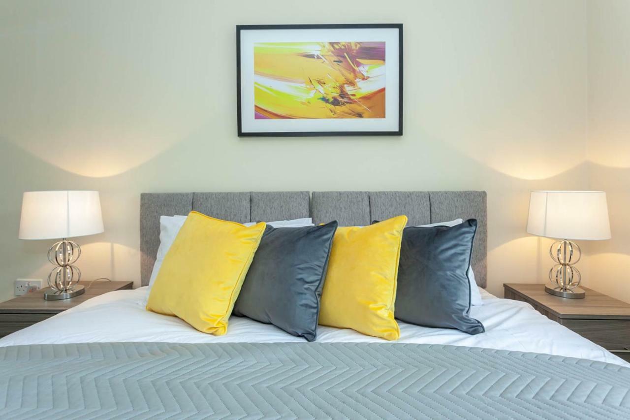 4 Bed Home, Driveway Parking Ideally Located In Latchford, Warrington - Executive St Marys House ภายนอก รูปภาพ