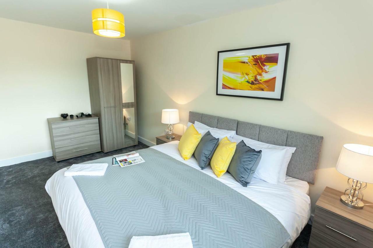 4 Bed Home, Driveway Parking Ideally Located In Latchford, Warrington - Executive St Marys House ภายนอก รูปภาพ