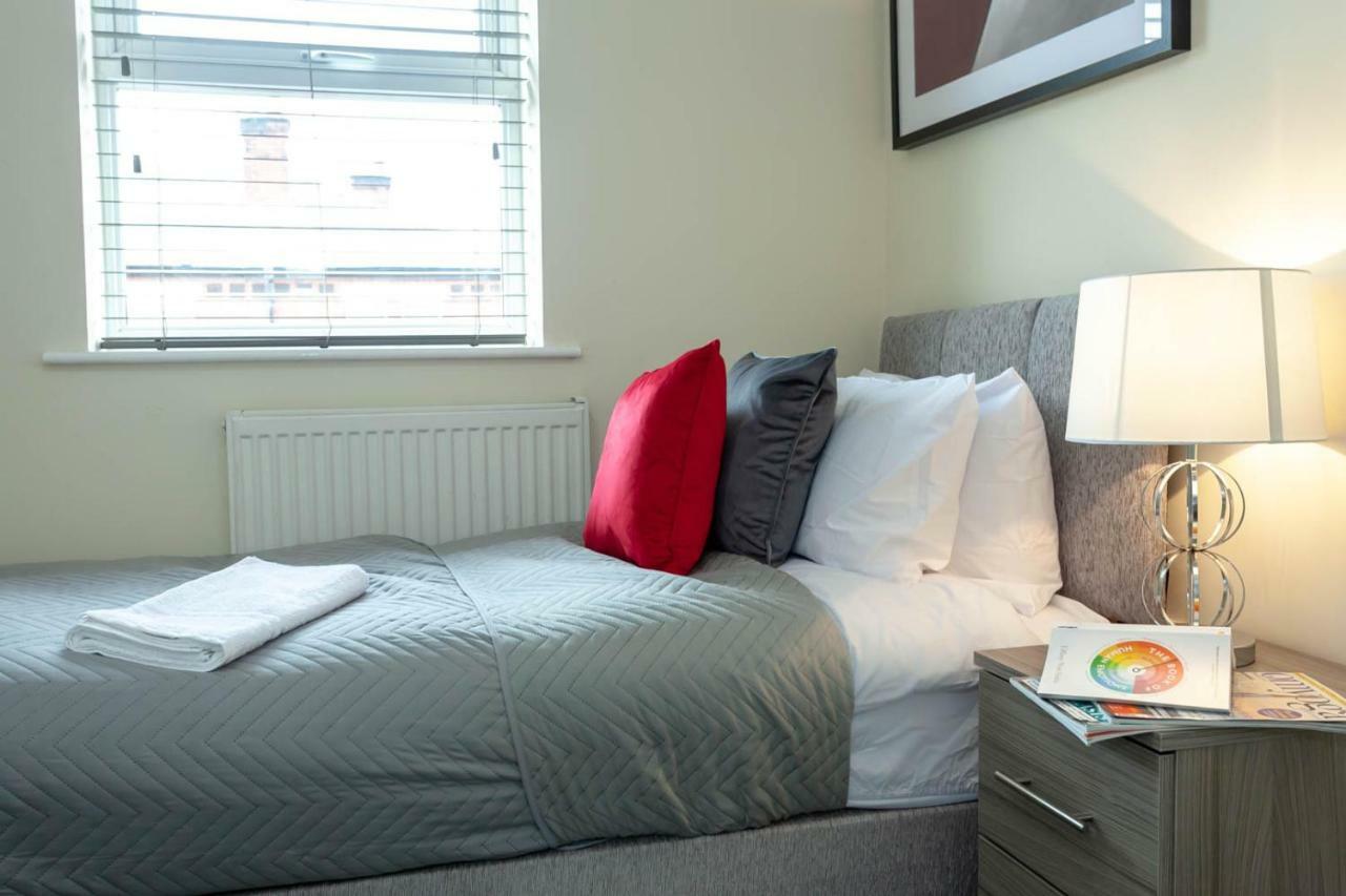 4 Bed Home, Driveway Parking Ideally Located In Latchford, Warrington - Executive St Marys House ภายนอก รูปภาพ