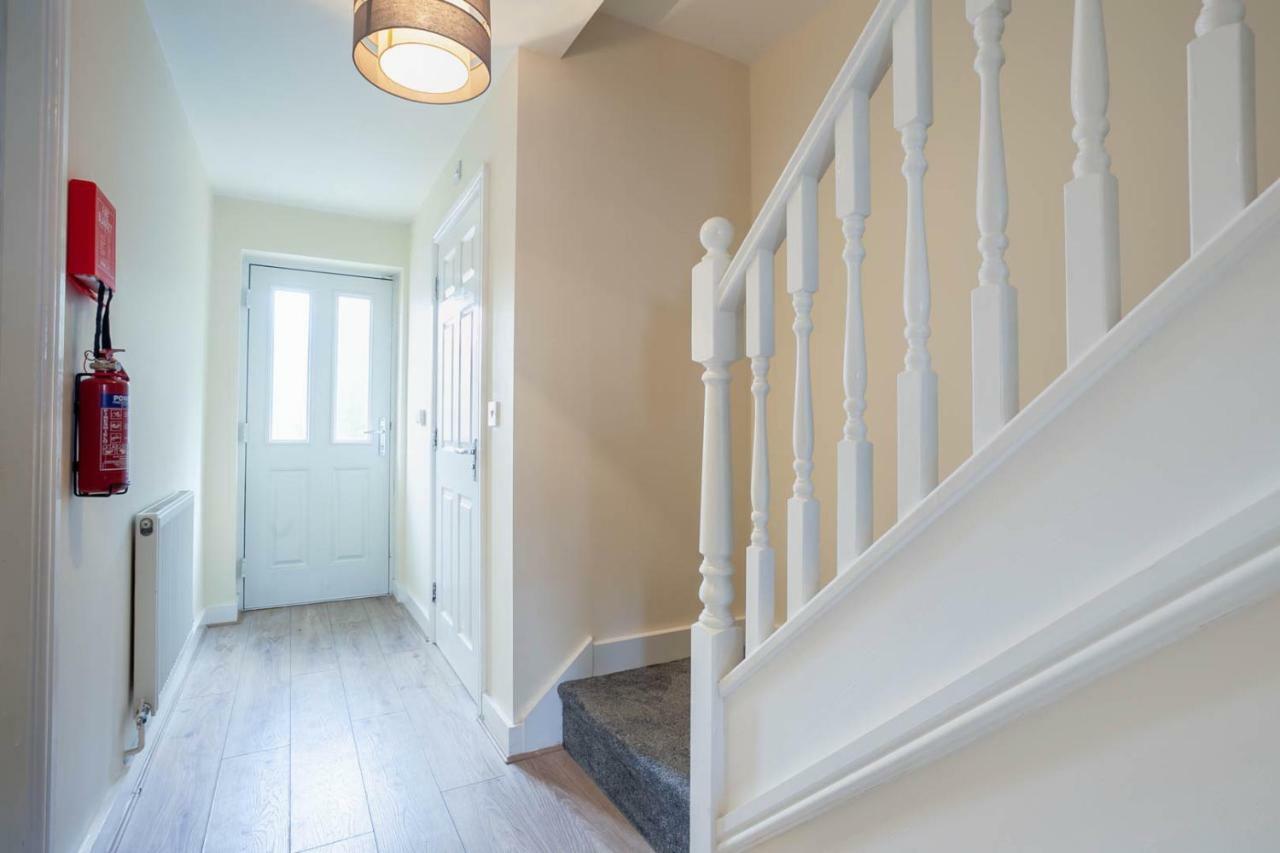 4 Bed Home, Driveway Parking Ideally Located In Latchford, Warrington - Executive St Marys House ภายนอก รูปภาพ